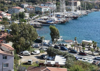 Araştırma: Kırmızı listeye aldırmayan İngiliz turistler, ucuz olduğu için Türkiye'yi tercih etmeye devam ediyor