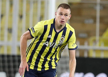 Aston Villa'dan Szalai için 15 milyon pound