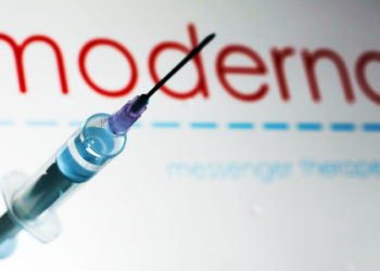 Avrupa İlaç Ajansı'ndan Moderna aşısına 12-17 yaş grubu için onay