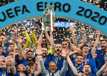 Avrupa Şampiyonu İtalya Milli Takımı'na devlet nişanı verilecek