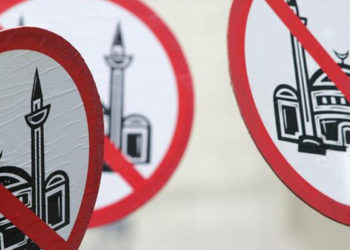 Avrupalı Müslümanlar: İnternet üzerindeki nefret sokaktaki saldırı kadar tehlikeli