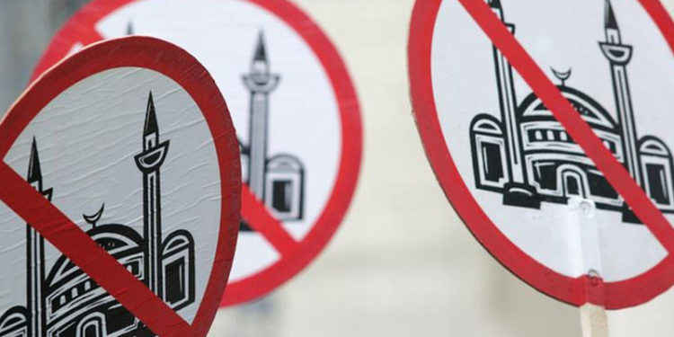 Avrupalı Müslümanlar: İnternet üzerindeki nefret sokaktaki saldırı kadar tehlikeli