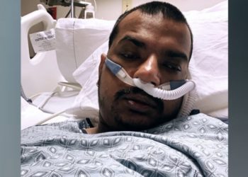 Aşı karşıtı Stephan Harmon, Kovid-19'dan &ouml;ld&uuml;