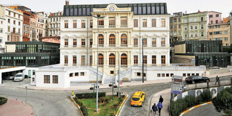 Beyoğlu Belediyesi emlak vergisi zammını yüzde 80’e çıkardı; ilçe sakinleri dava açmaya hazırlanıyor