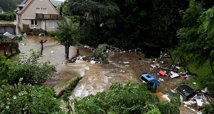 Bilanço ağırlaşıyor; Almanya’daki selde ölü sayısı 100’ü aştı