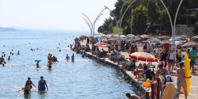 Bilim Kurulu Üyesi Prof. Dr. Yavuz: Ağustos ayında yeni pike hazır olmalıyız