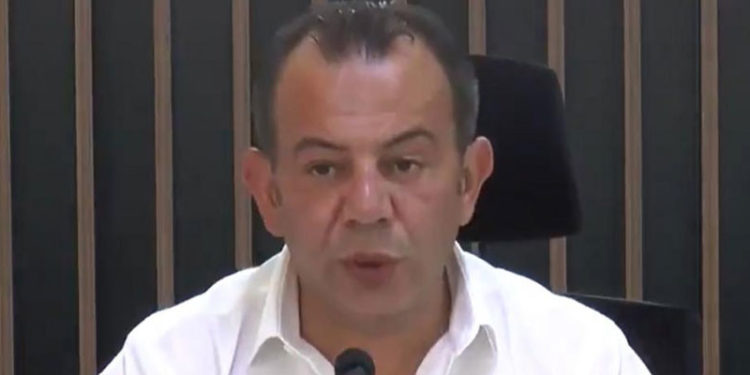 Bolu Belediye Başkanı Özcan: Geri adım atmayacağım