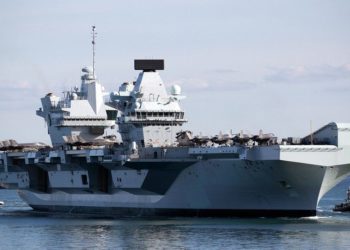 Britanya Kraliyet Donanması’na ait amiral gemisinde 100 Koronavirüs vakası çıktı