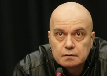 Bulgaristan&rsquo;da se&ccedil;imi, hi&ccedil;bir kampanya yapmayan şovmen Trifonov kazandı