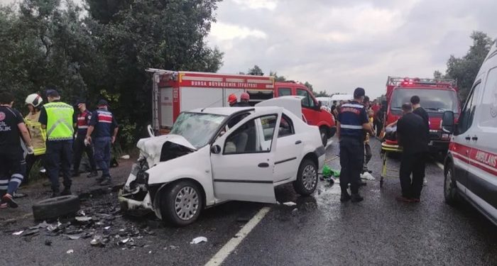 Bursa’da feci kaza: 4 ölü, 5 yaralı