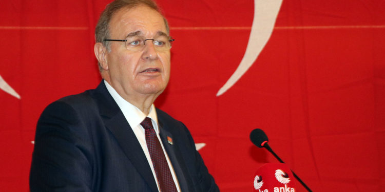 CHP Ekonomi Masası | Faik Öztrak: Türkiye’nin en büyük açığı, herkesi kucaklayan bir cumhurbaşkanı olmaması