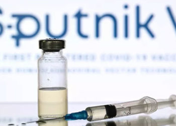 CHP'li Emir'den Bakan Koca'ya: 400 bin doz Sputnik aşısı çöpe mi gitti?