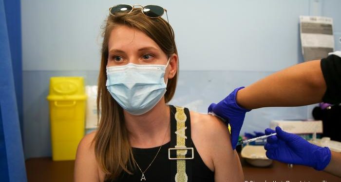 Covid-19 geçirenler kaç kez aşılanmalı?