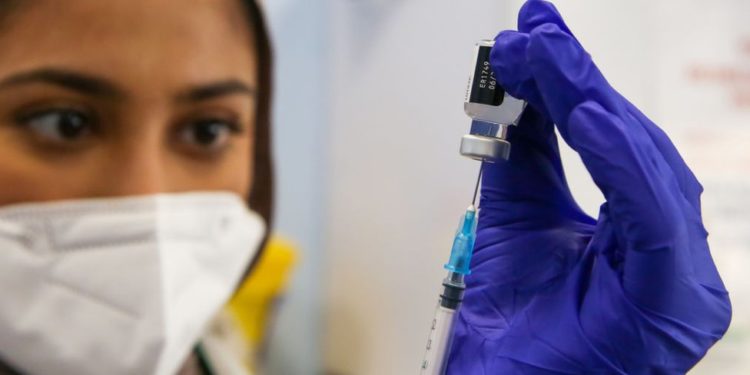 Covid aşısı: İki BioNTech aşısı arasında 8 haftalık ara, en iyi süre olarak değerlendiriliyor