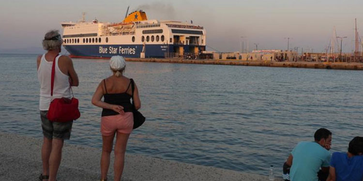 Delta varyantı: İngiltere gevşiyor, Yunanistan kısıtlıyor