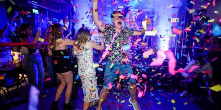 Dünya Doktorlar Birliği'nden "kontrollü normalleşin" uyarısı