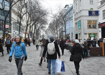 Dünya Sağlık Örgütü'nden Covid-19 uyarısı: Avrupa'da yeni bir dalga görülebilir