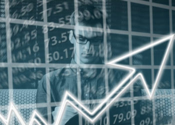 Dünya yazarı Aktaş: Ekonomide yapılan hatalar gelecekte iktisat fakültelerinde ders olarak okutulacak