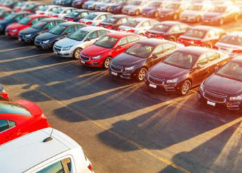 Ekonomideki belirsizlik ve enflasyon, otomobile olan talebi erkene çekiyor