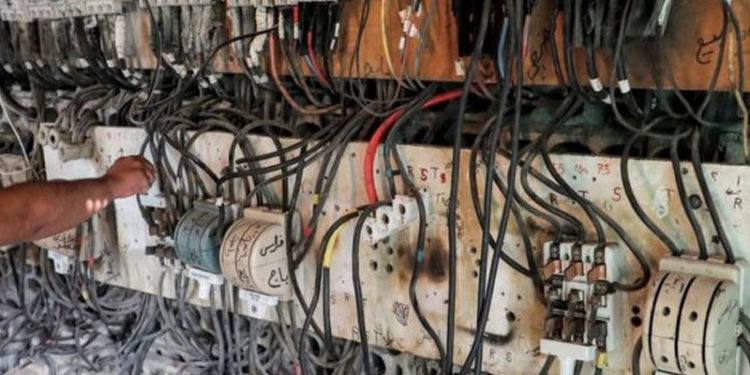 Ekonomik kriz nedeniyle Lübnan karanlığa gömüldü