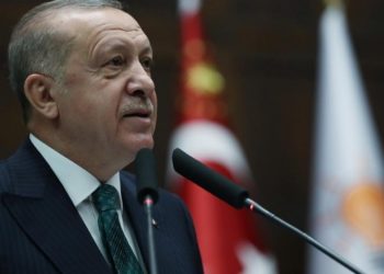 Erdoğan AKP’lileri 'kazanımlar' konusunda uyardı