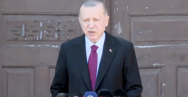 Erdoğan, Rize’deki sel felaketini yorumladı: Ağaçlar söküldü yerine çaylık yapıldı