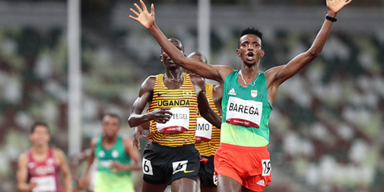 Erkekler 10.000 metre yarışında Etiyopyalı Selemon Barega, altın madalyanın sahibi oldu