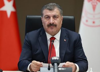 Fahrettin Koca: Yaklaşık 23 Milyon kişi henüz aşı olmadı