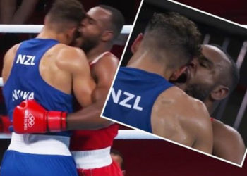 Faslı boksör Baalla, Yeni Zelandalı rakibi Nyika'nın kulağını ısırmaya çalıştı