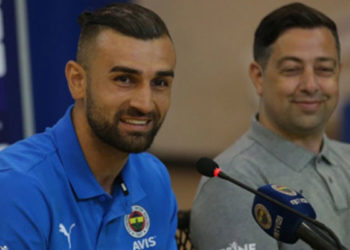 Fenerbahçe'nin yeni transferi Serdar Dursun: Buraya oturmaya değil formayı sırılsıklam yapmaya geldim