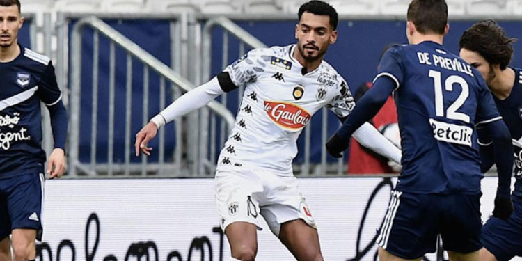 Fransa'da iki kulüp mali nedenlerden ötürü küme düşürüldü