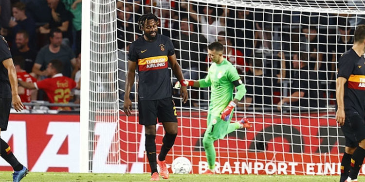 Galatasaray, PSV Eindhoven'e farklı yenildi