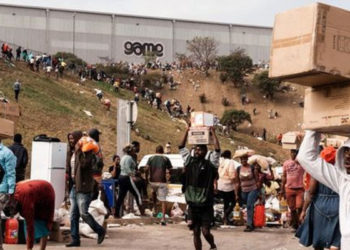 Güney Afrika'daki olaylarda yağmanın maliyeti 1 milyar dolara ulaştı