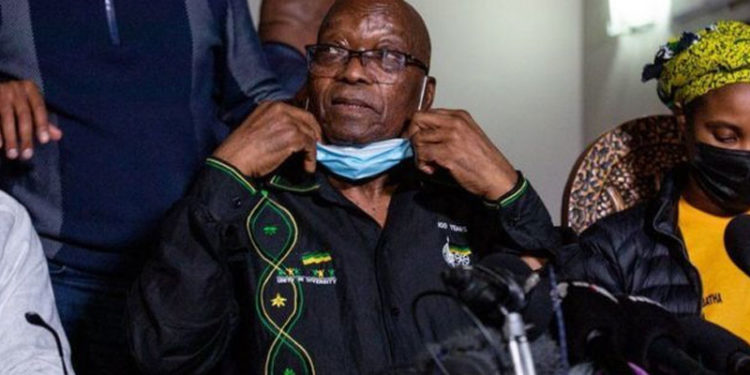 Güney Afrika'nın eski cumhurbaşkanı Jacob Zuma polise teslim oldu