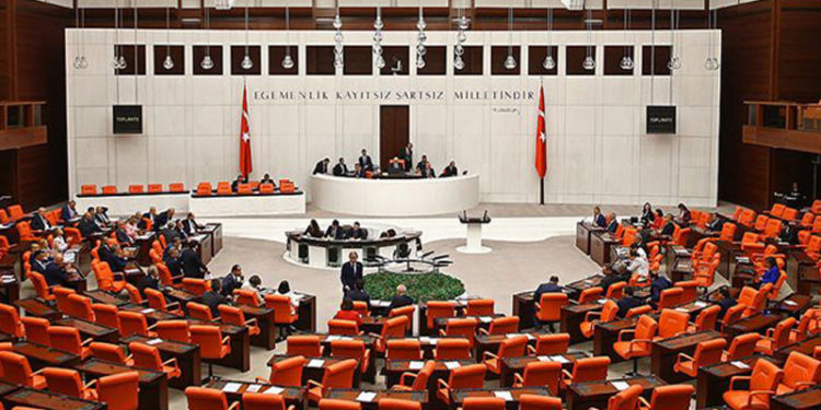 HDP, TBMM'ye sundu: HPV aşısı ücretsiz uygulansın