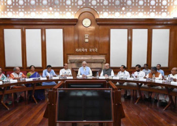 Hindistan'da 12 bakan kabine değişikliği kapsamında istifa etti