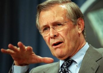 Irak işgalini başlatan eski ABD Savunma Bakanı Rumsfeld &ouml;ld&uuml;
