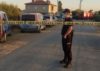 Irkçı katliamı takip eden gazetecilere polis engeli