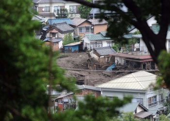 Japonya'da heyelan ve taşkın: 2 kişi öldü, 20 kişi kayıp