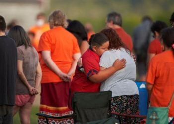 Kanada'da eski yatılı okulun yakınıında yaklaşık 200 isimsiz mezar bulundu