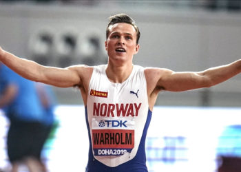 Karstern Warholm, 400 metre engellide 29 yıllık dünya rekorunu kırdı