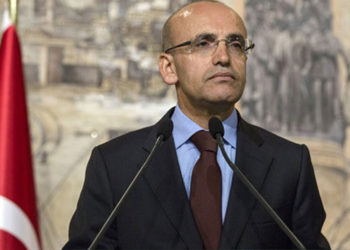 Kulis: Selvi’nin CHP’nin adaylık için görüştüğünü yazdığı eski AKP’linin Mehmet Şimşek olduğu konuşuluyor