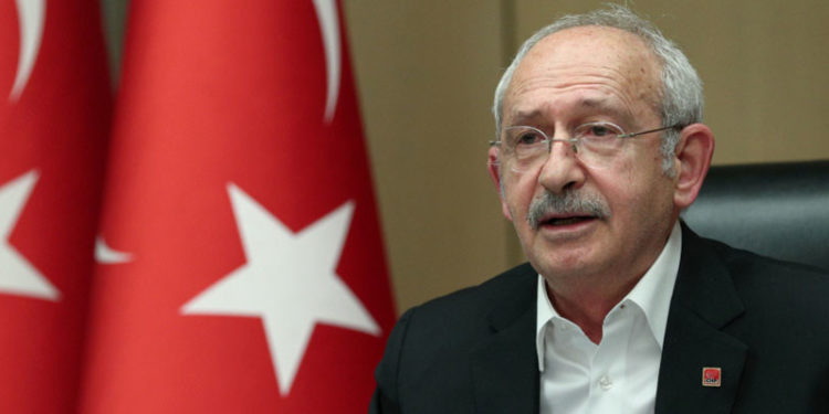 Kılıçdaroğlu'ndan Kulüpler Birliği'ne destek: Takımlarımızın ve Türk futbolunun yanındayım