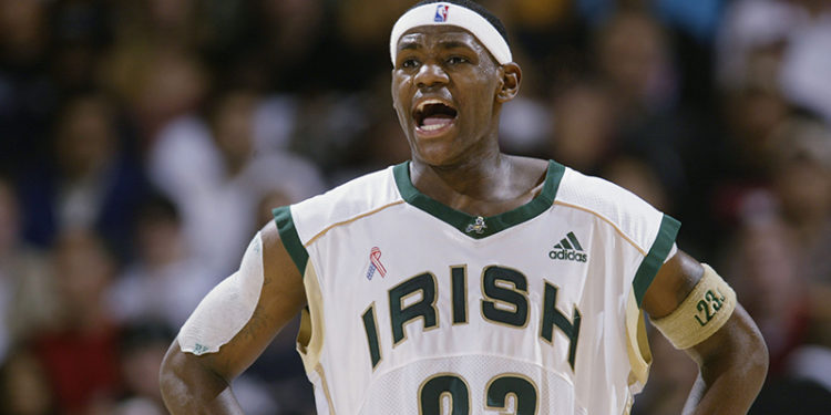 LeBron James'in lise forması, yarım milyon dolara satıldı