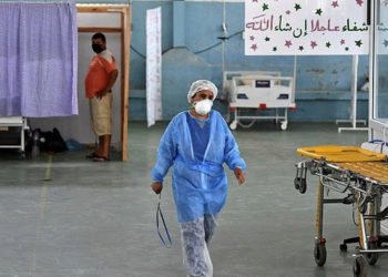 Libya, Covid-19 nedeniyle sağlık sisteminin çöktüğünü açıklayan Tunus'la sınırlarını bir haftalığına kapattı