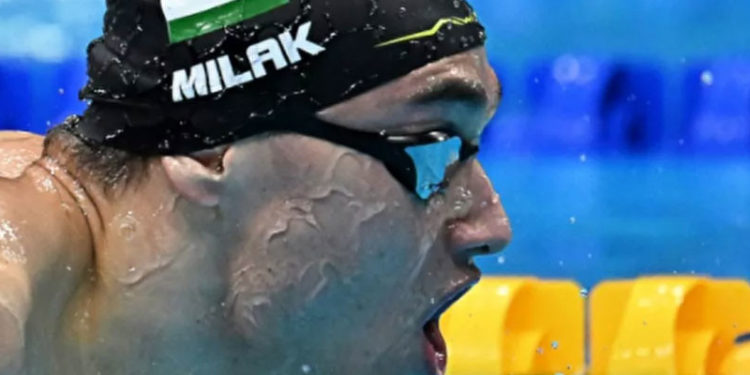 Macar yüzücü, Michael Phelps'e ait olimpiyat rekorunu kırarak altın madalyaya uzandı