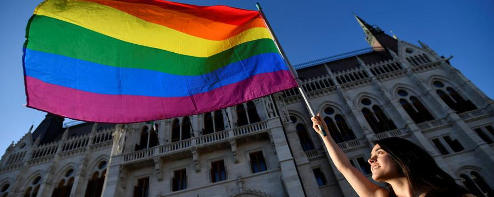 Macaristan'da tartışmalı LGBTİ+ karşıtı yasa yürürlükte