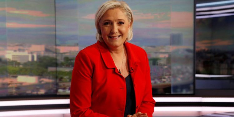 Marine Le Pen, bir kez daha Ulusal Birlik Partisi'nin lideri oldu
