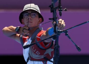 Mete Gazoz’dan Tokyo’da tarihi başarı