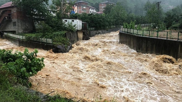 Meteoroloji’den Karadeniz’e sel ve heyelan uyarısı